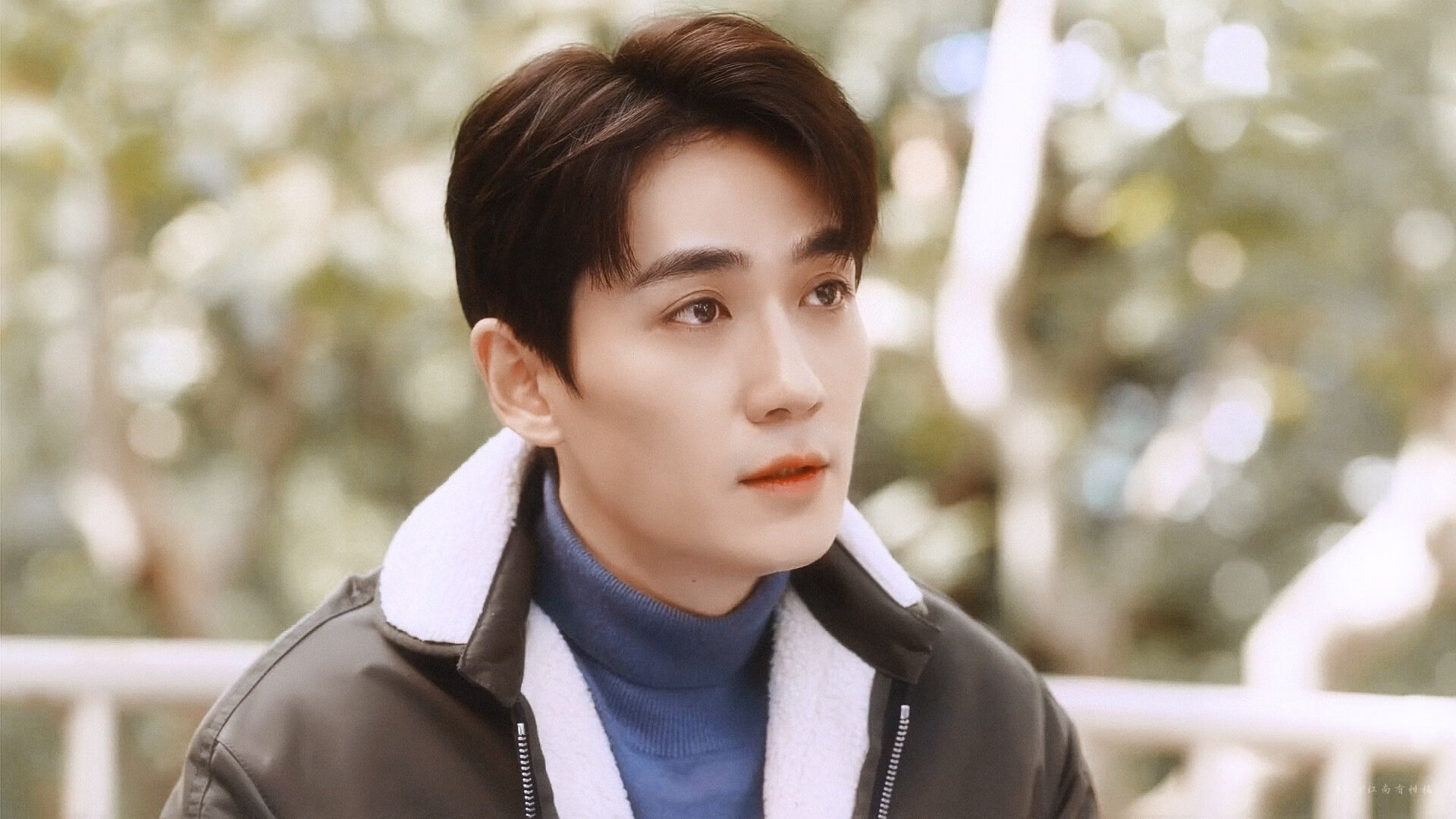 开云娱乐app安全登录-明星对决：张伟爆砍32分，攻防俱佳！，明星张伟男